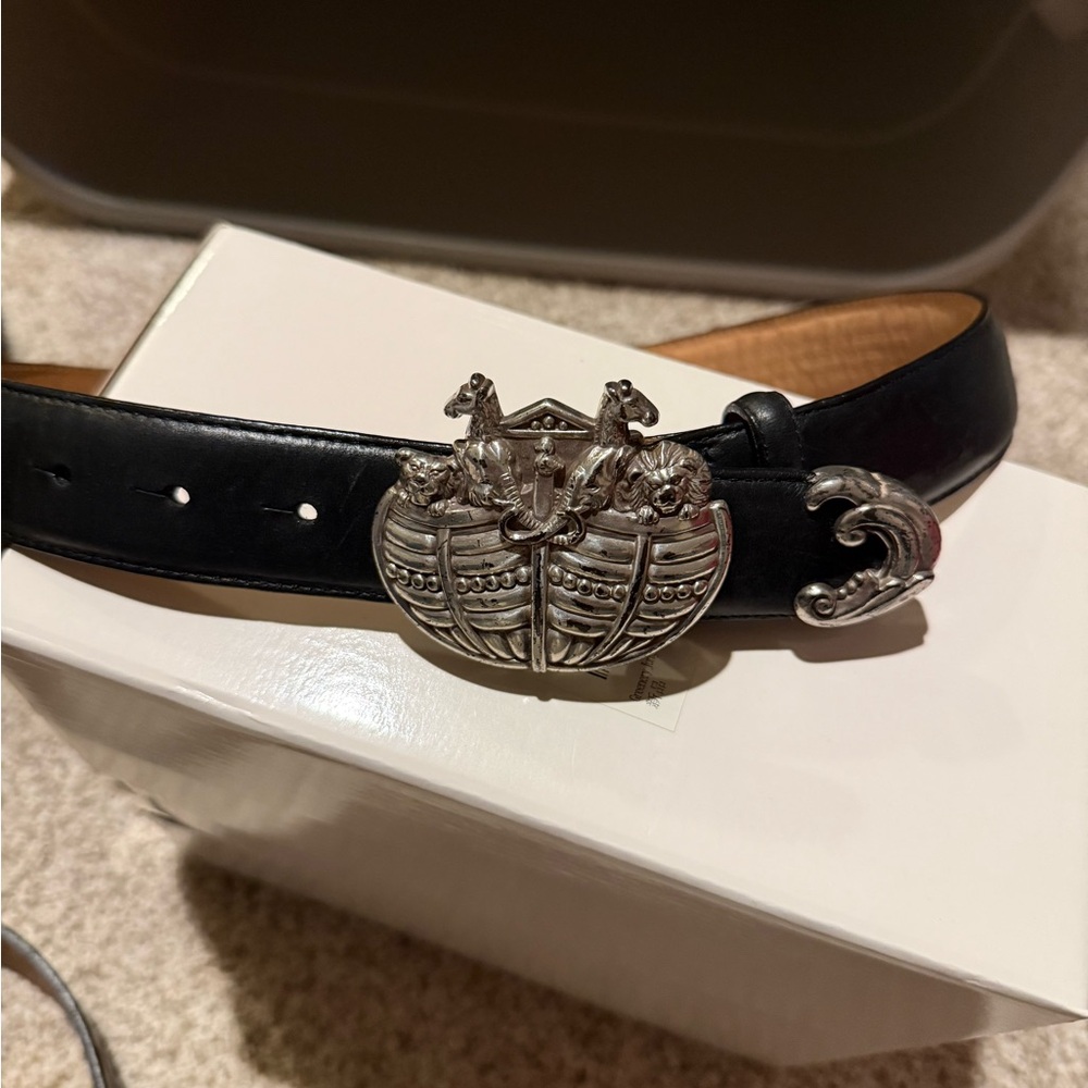 BRIGHTON Museum Collection black leather belt with Noah's Ark buckle Sz Medium